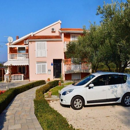 Apartments Darko - 30 M From Beach Sukosan Luaran gambar
