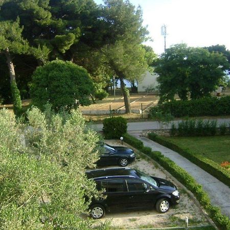Apartments Darko - 30 M From Beach Sukosan Luaran gambar